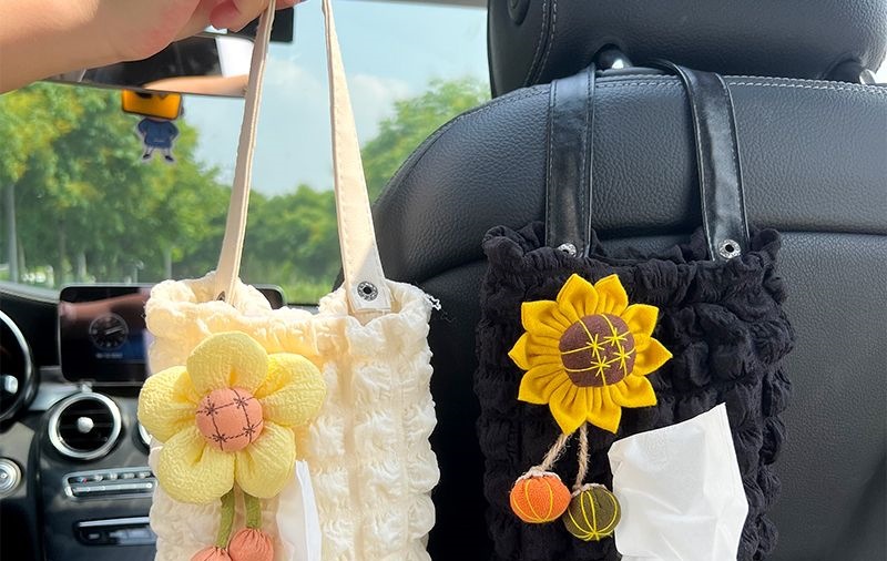 Car Tissue Box Seat Back-mounted Cyber Celebrant Explosive Puff Car Sun Visor Hanging Multifunctional Tissue Pumping