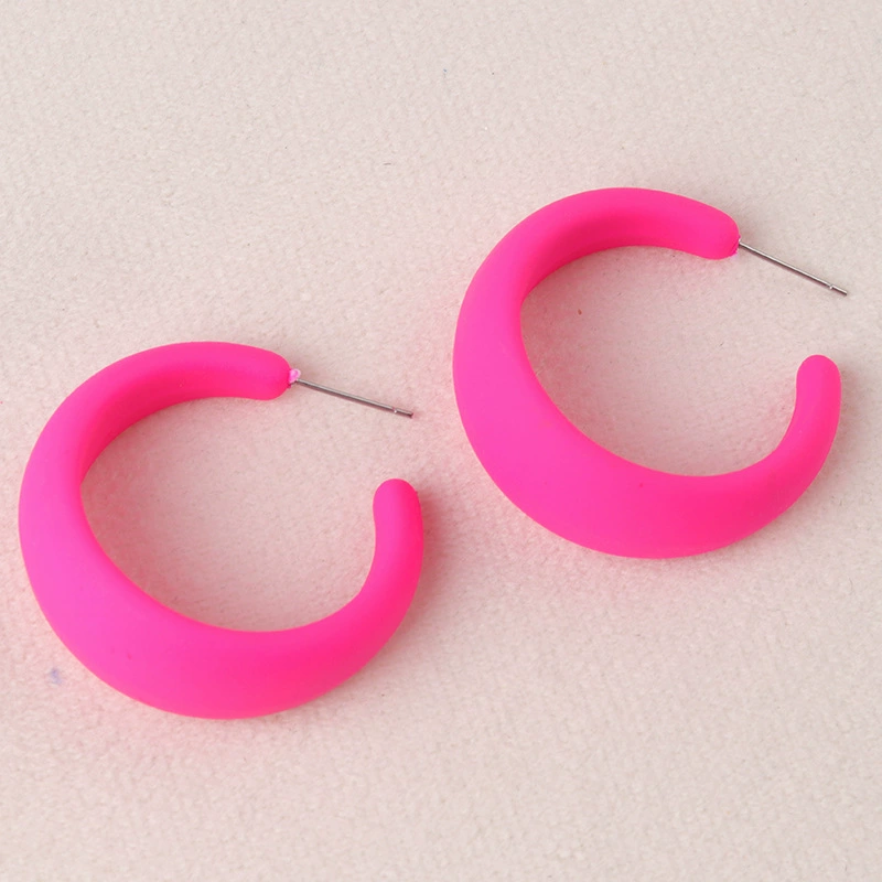 Geometric acrylic earrings, simple and elegant design
