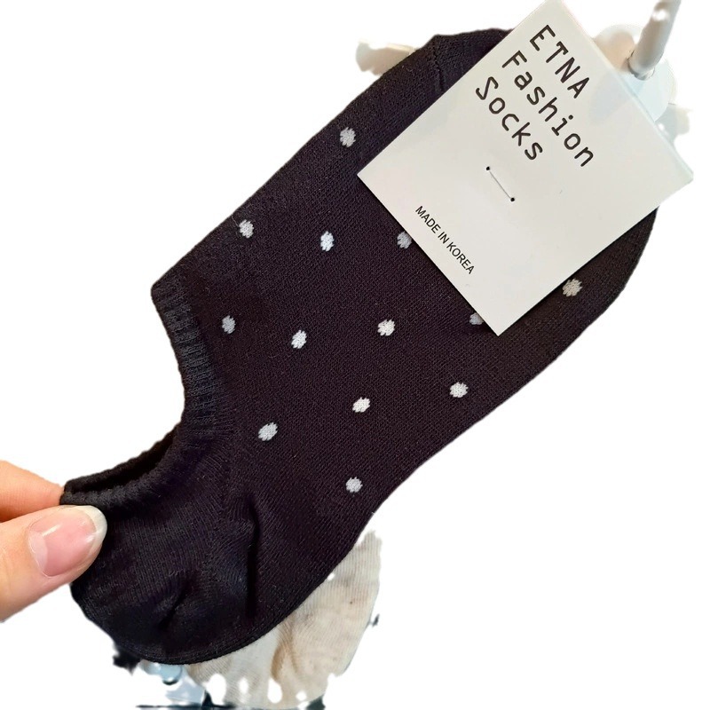 Calcetines coreanos al por mayor transfronterizos ETNA lunares rayas simples calcetines de barco estilo ins calcetines de mujer de boca baja de primavera y verano en stock