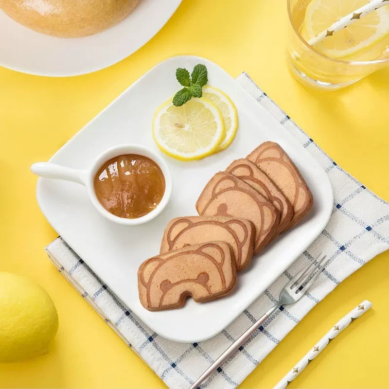 Cabin Bear Concave Pancakes Butter Egg Baked Durian Biscuits Full Box 4 catties Office Leisure Snacks Full of Snacks