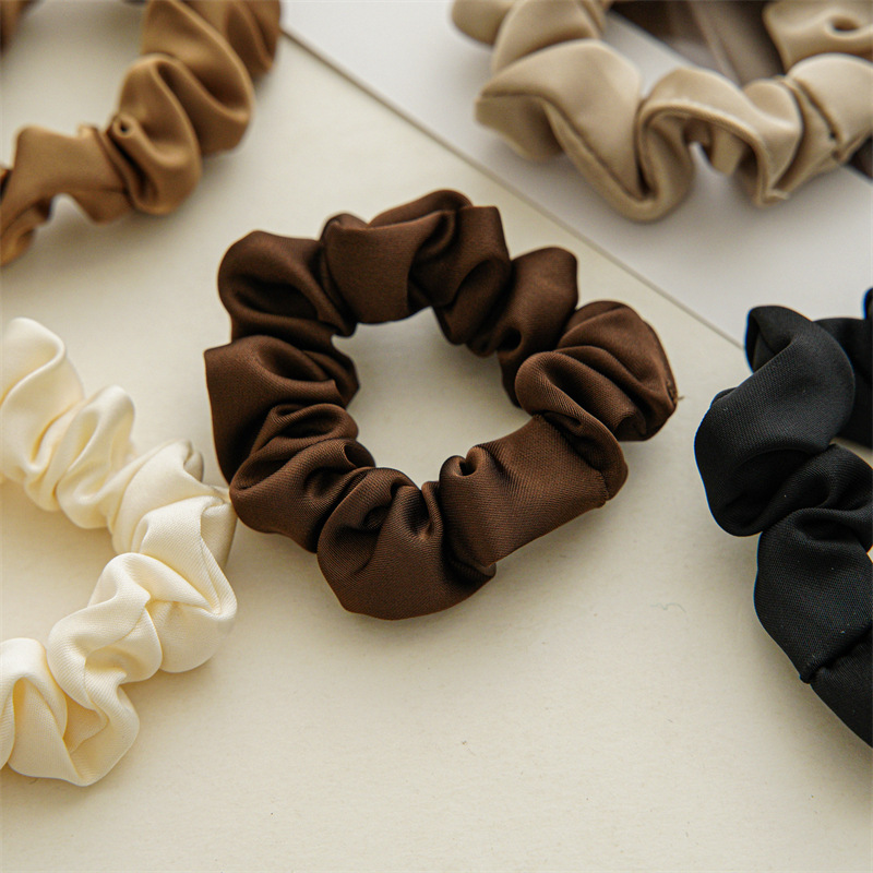 Simple Style Solid Color Satin Handmade Hair Tie display picture 1