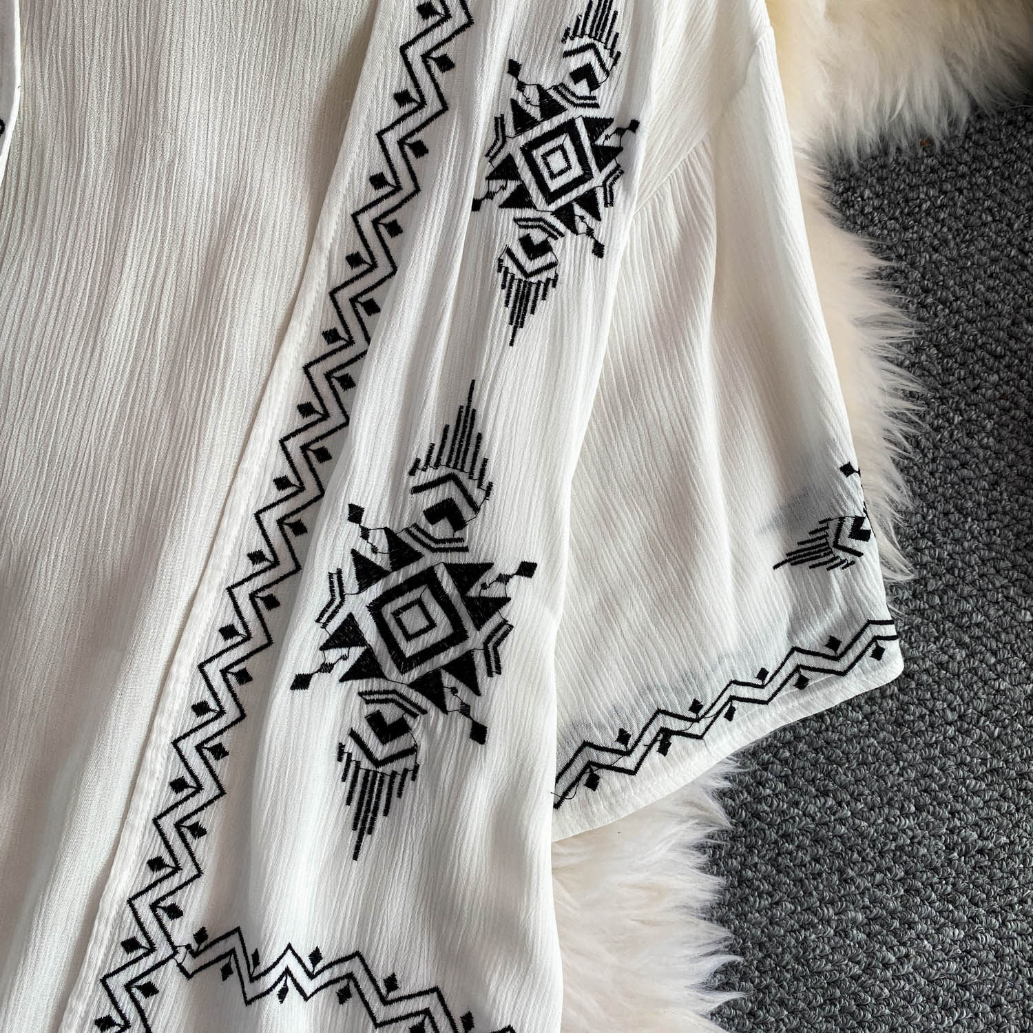 Women's Long Sleeve Cardigan Jacket Vacation Style Sun Protection Loose Top Breathable Chic Embroidered Retro 2026 New_ecoleips.com