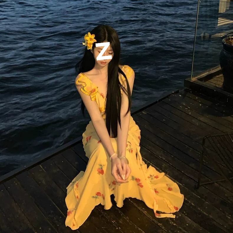 度假风瑰花边吊带碎花连衣裙女夏季新款高级感设计小众法式裙子潮|undefined