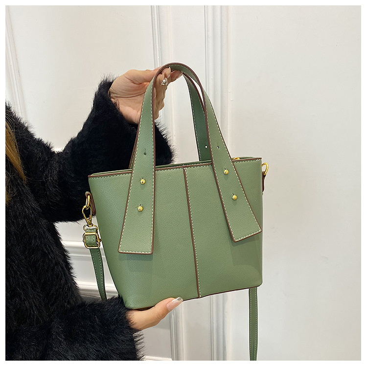 PU Fashionable Handheld Tote Bag With Large Capacity 2023 New High End And Small Mom's One Shoulder Crossbody Small Square Bag_voghion.com
