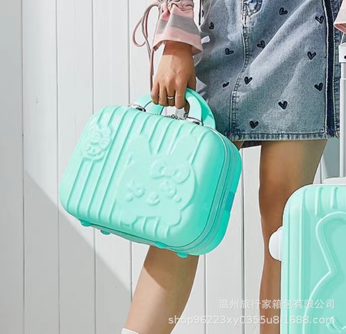 a4ecb38f1c9e2b81f9b5e1ffac712d