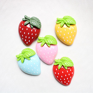 Medium Strawberry DIY Cream Glue Hole Shoe Resin Accessories Refrigerator Magnet Water Cup Luggage Key Chain Pendant Material