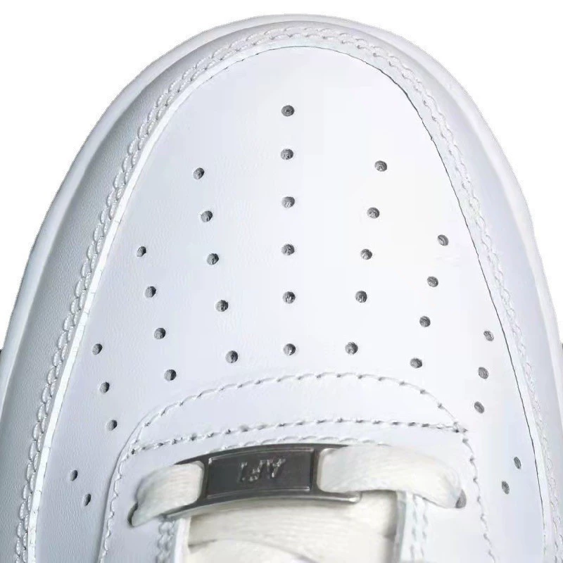 Кроссовки Nike Air Force 1 классика низкие, унисекс, варианты белый и черный, размеры 36–45