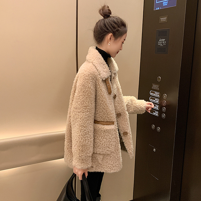 트리뷰트 베이지