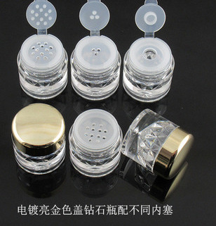 Con tapa transparente con tapón interior de 12 orificios; tapa de oro de 3ml; plástico