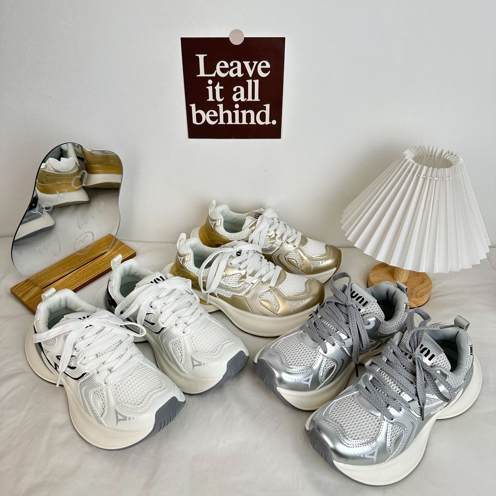 2024 yuanbo nuevos zapatos de malla transpirables para mujeres de verano con una parte inferior gruesa, zapatos de padre de estilo coreano, zapatos de mujer universales