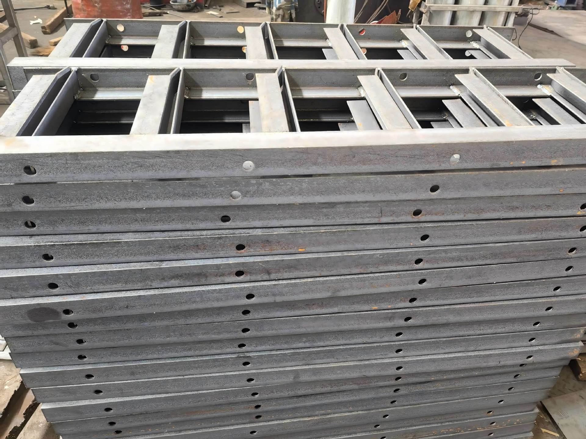 批发热镀锌桥架 600*200槽式电缆支架防火阻燃耐腐蚀 规格全可定