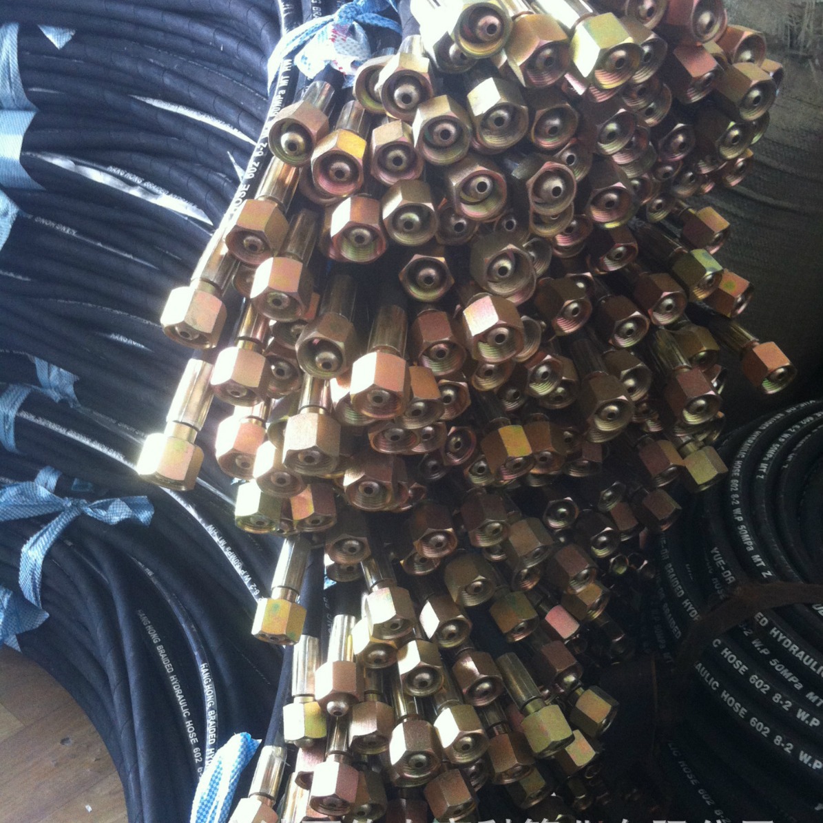 厂家直销高压输油胶管 耐高温天然橡胶耐温胶管保护波纹补偿器