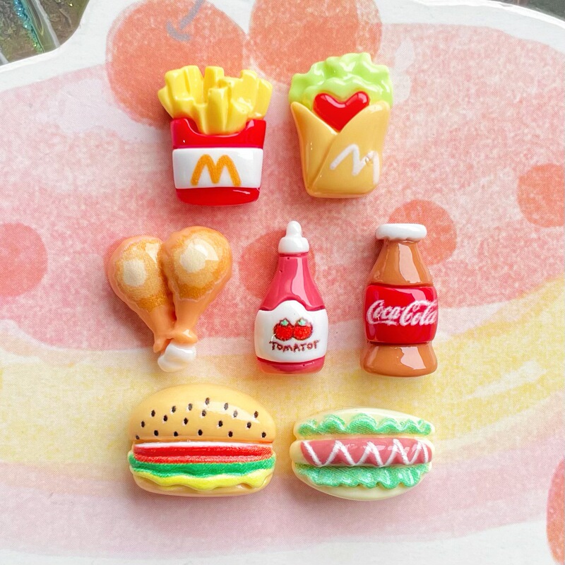 Mini small size Hamburger Fries Fried Chicken Resin Accessories Food Play Cream Glue Mobile Phone Shell Refrigerator Sticker Accessories Simulation Mini small size Hamburger Fries Fried Chicken Resin Accessories Food Play Cream Glue Mobile Phone Shell Refrigerator Sticker Accessories Simulation