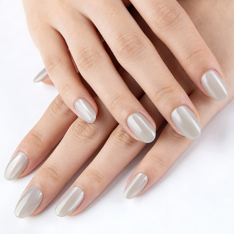 Daily Wear Translucent Off-White Cat-Eye Style Short Oval False Nails, 32 Pieces, Removable Daily Wear Translucent Off-White Cat-Eye Style Short Oval False Nails, 32 Pieces, Removable
