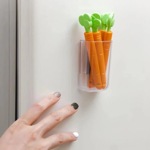 Cute carrot sealing clip creative milk powder clip food plastic snack bag sealing clip refrigerator magnet