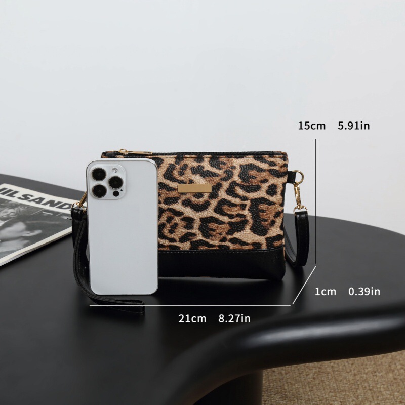 Leopard print envelope bag 2024 new color matching metal clutch bag hot fashion women's bag cheap foreign trade bag
