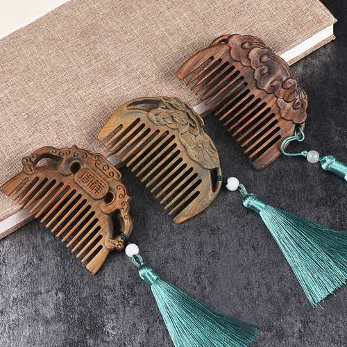 Attraction crafts mini Shen Guibao single-sided carved comb lotus comb bag comb can be engraved on the back