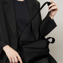 真皮大容量腋下包女2024夏新款百搭单肩斜挎托特包包高级女包复古