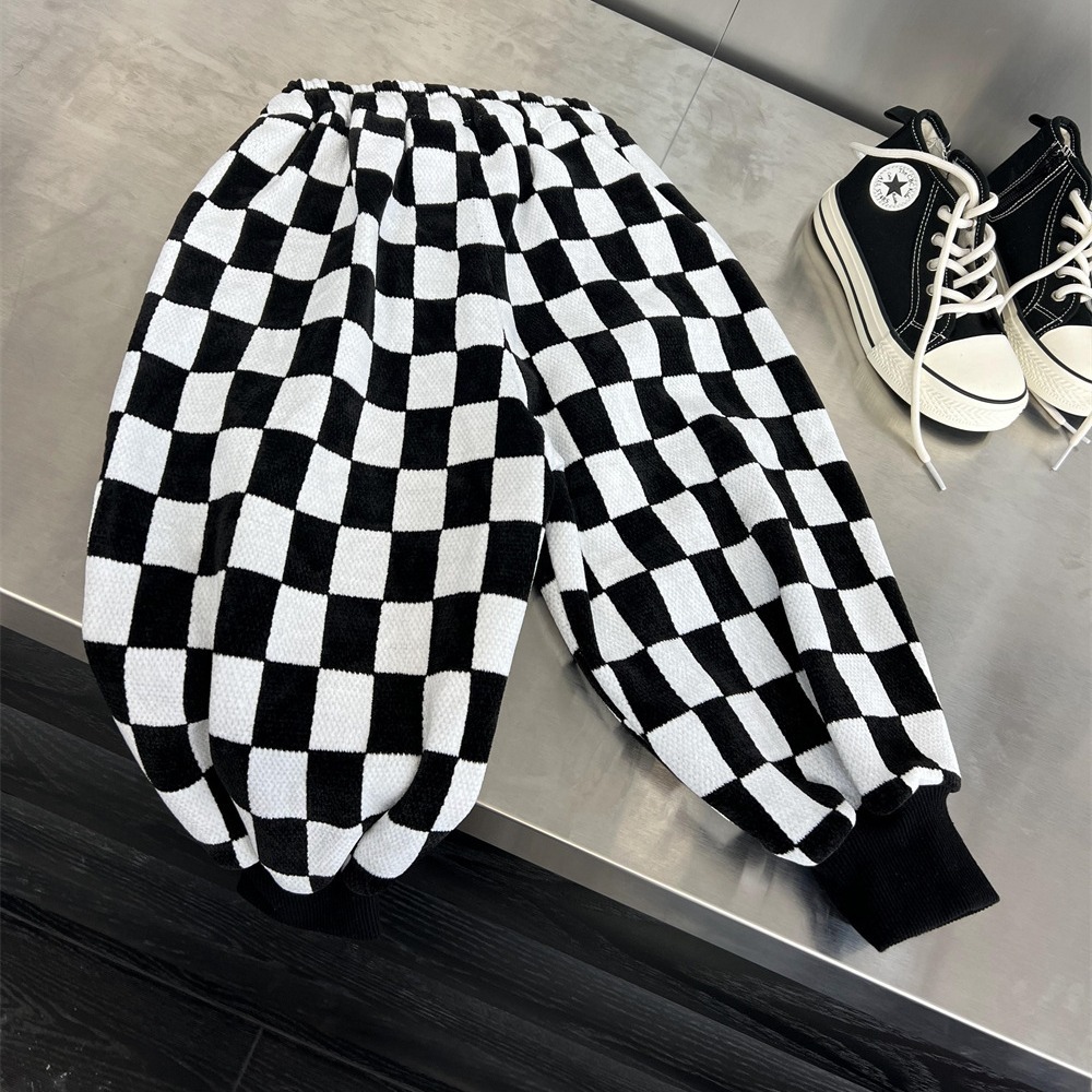 Çocuklar için kışlık kalınlaştırılmış, peluş satranç tahtası dama tahtası kapalı ayaklı özel teklif. İade edilebilir, iade edilemez_voghion.com