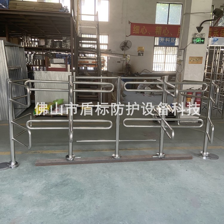 商场入口机械不锈钢单向门 只出不进手动转闸 十字单向出口禁行器