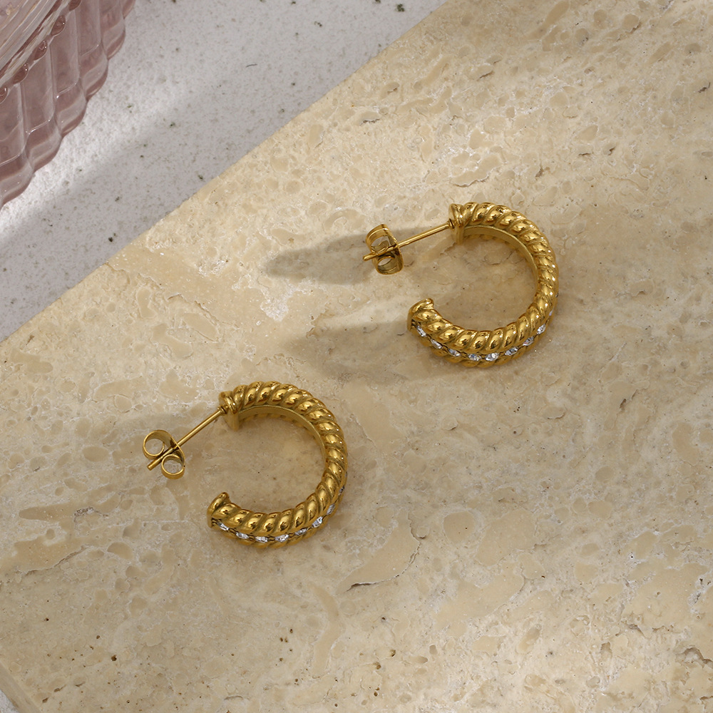 Fashion C Shape Spiral Stripe Inlay Stainless Steel Zircon Gold Plated Earrings display picture 2