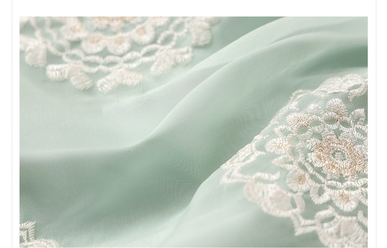 Bộ ba món áo khoác, áo vest và quần short lụa thêu sequin cao cấp kiểu Trung Quốc mới N3042 — Quần short xanh lục nhạt, Áo khoác xanh lục nhạt, Gi lê xanh lục nhạt chi tiết 40