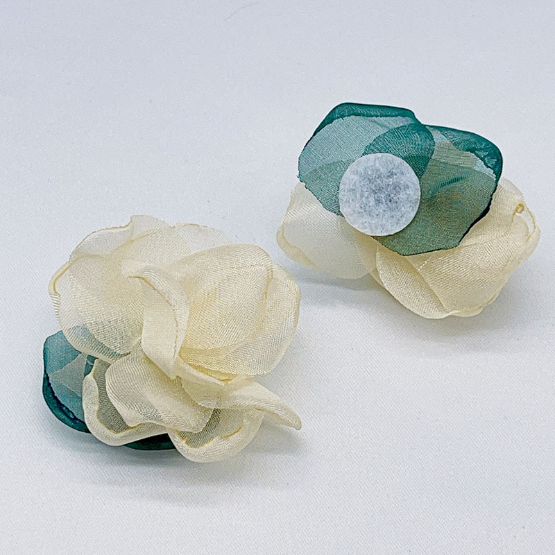 サテン五弁花 手作りツイストフラワーハート 布製花飾り 靴や帽子のアクセサリー 布製花材 手縫い工芸