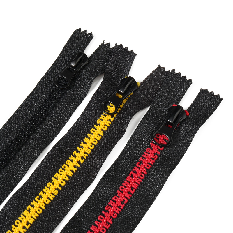 工厂批发3#5#8#号闭尾英文字母牙树脂拉链双拼色拉锁羽绒服拉链条