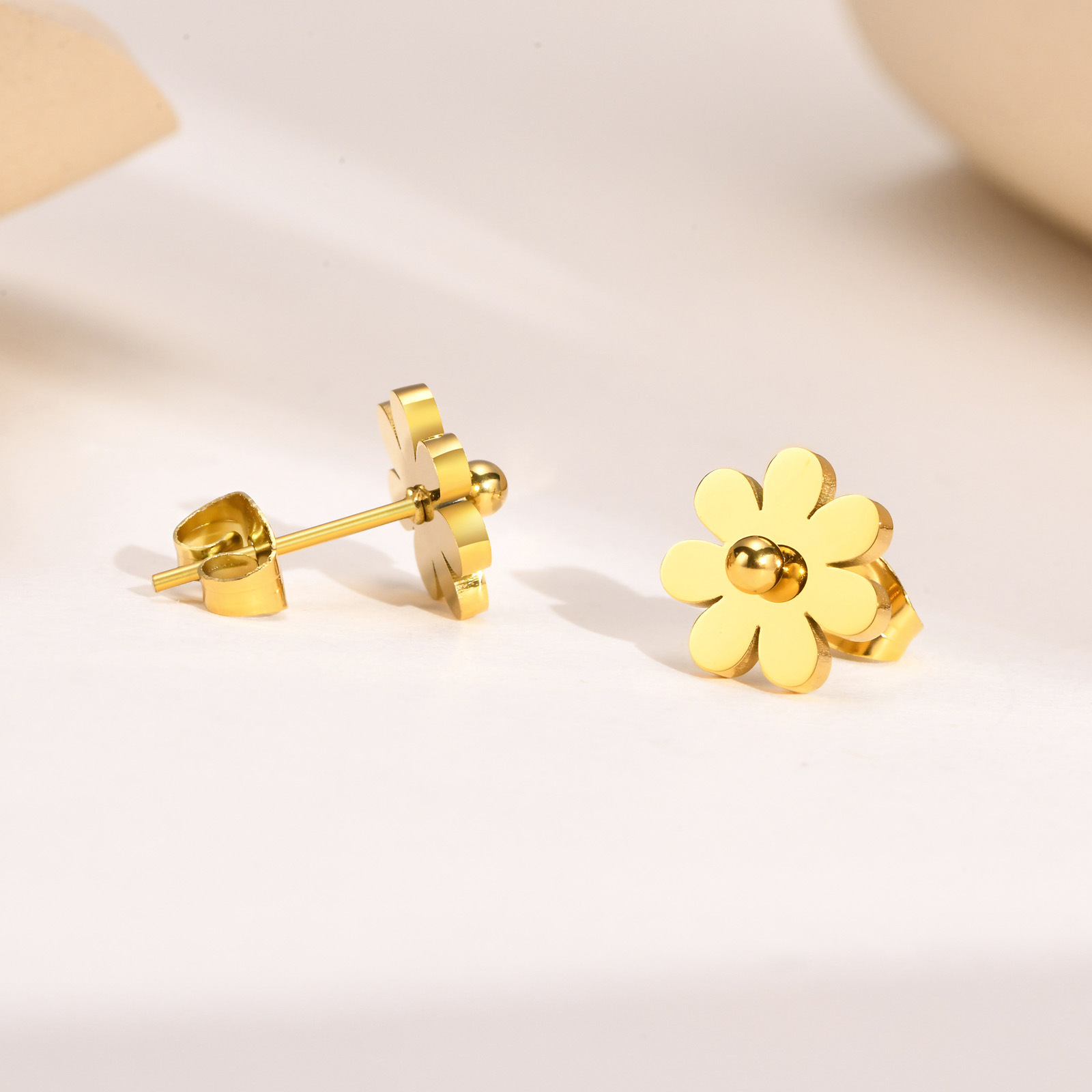 Simple Style Flower Stainless Steel Plating Ear Studs 1 Pair display picture 4