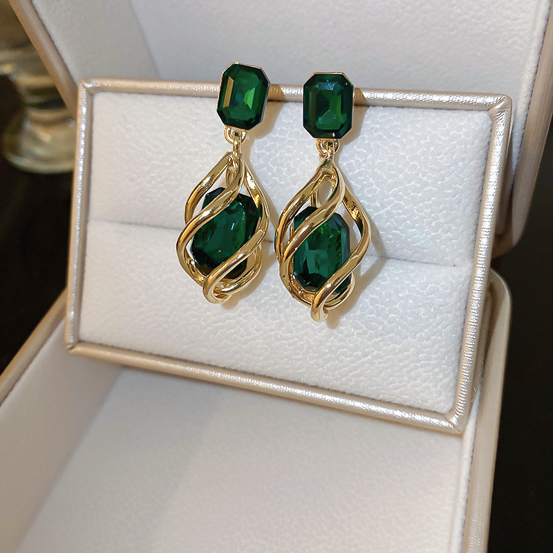 Green earrings drop-shaped