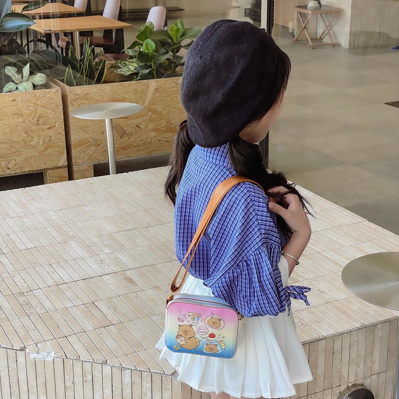 Mochila de animación animada para niños y niñas, bolso de hombro de estilo extranjero, mini capibara, bolso de mochila para niños, nuevo bolso de cambio para niños