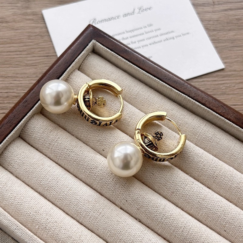 Letter Round Pearl Pendant Earrings Light Luxury Niche Earrings Fashion Versatile High-End Earrings Wholesale Women