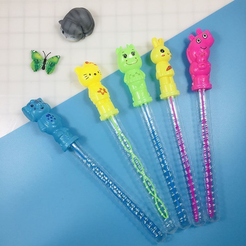 [Venta al por mayor de fábrica] Juguetes de agua de burbujas para niños, palitos de burbujas, recargas de agua de burbujas de dibujos animados, soplado manual completo