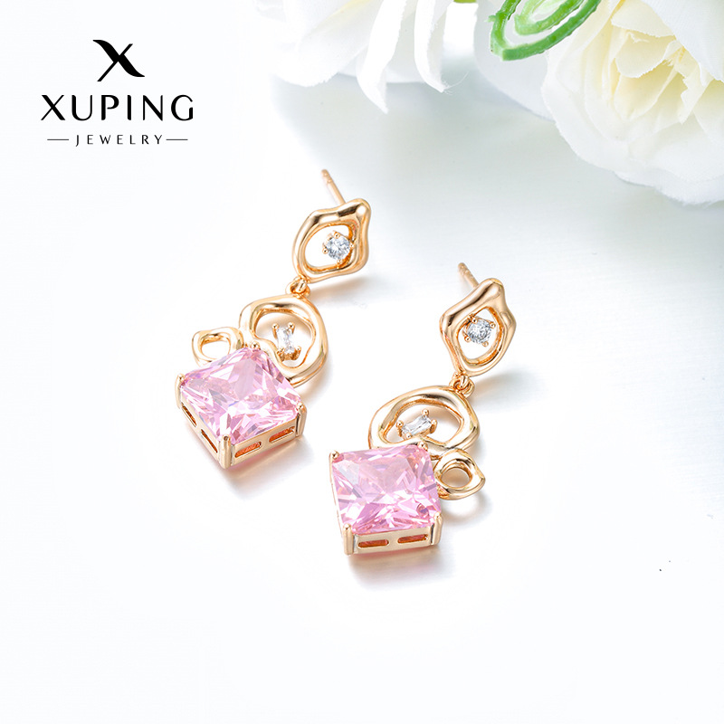 Xuping moda nueva elegancia ligera y lujosa serie de color Bao incrustado de zircón caramelo bordilla orejas para mujeres