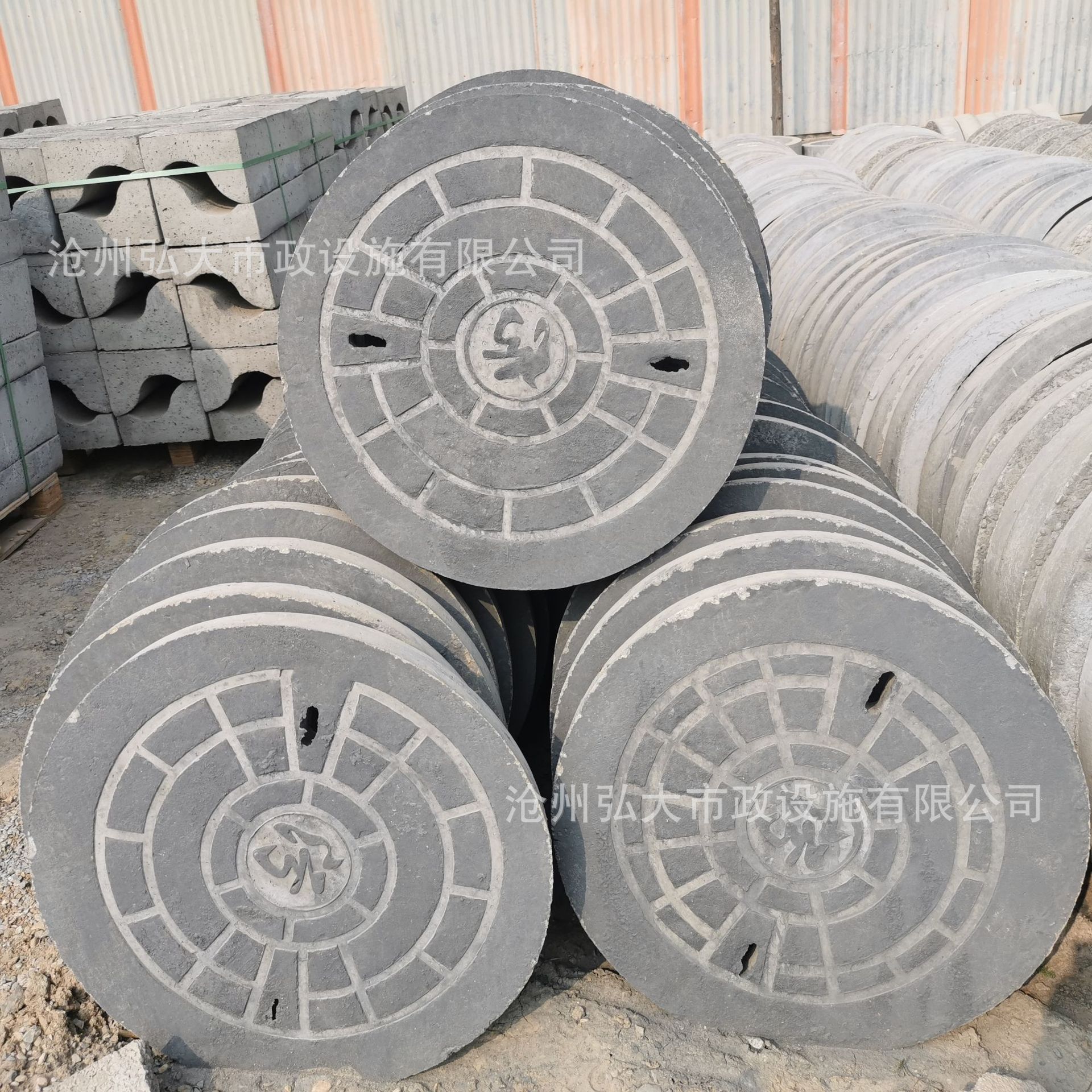 钢纤维混凝土井盖钢筋重型700圆井盖排水沟雨水篦子抗压耐用