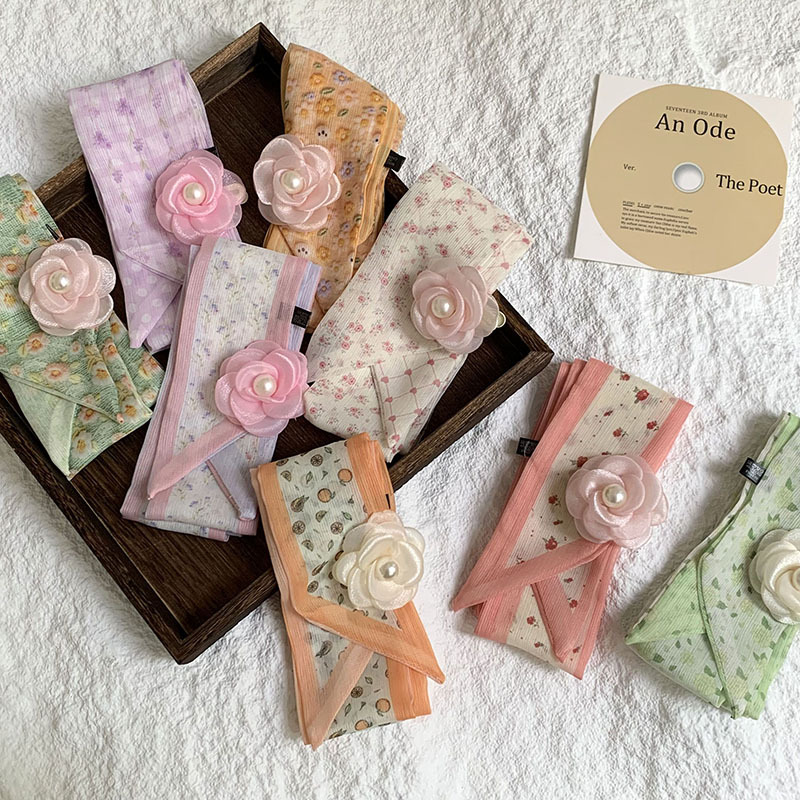 Bufanda de seda, bufanda pequeña de moda de alta gama, flor de todo fósforo, clip tridimensional, decoración de flores, serpentín, diadema