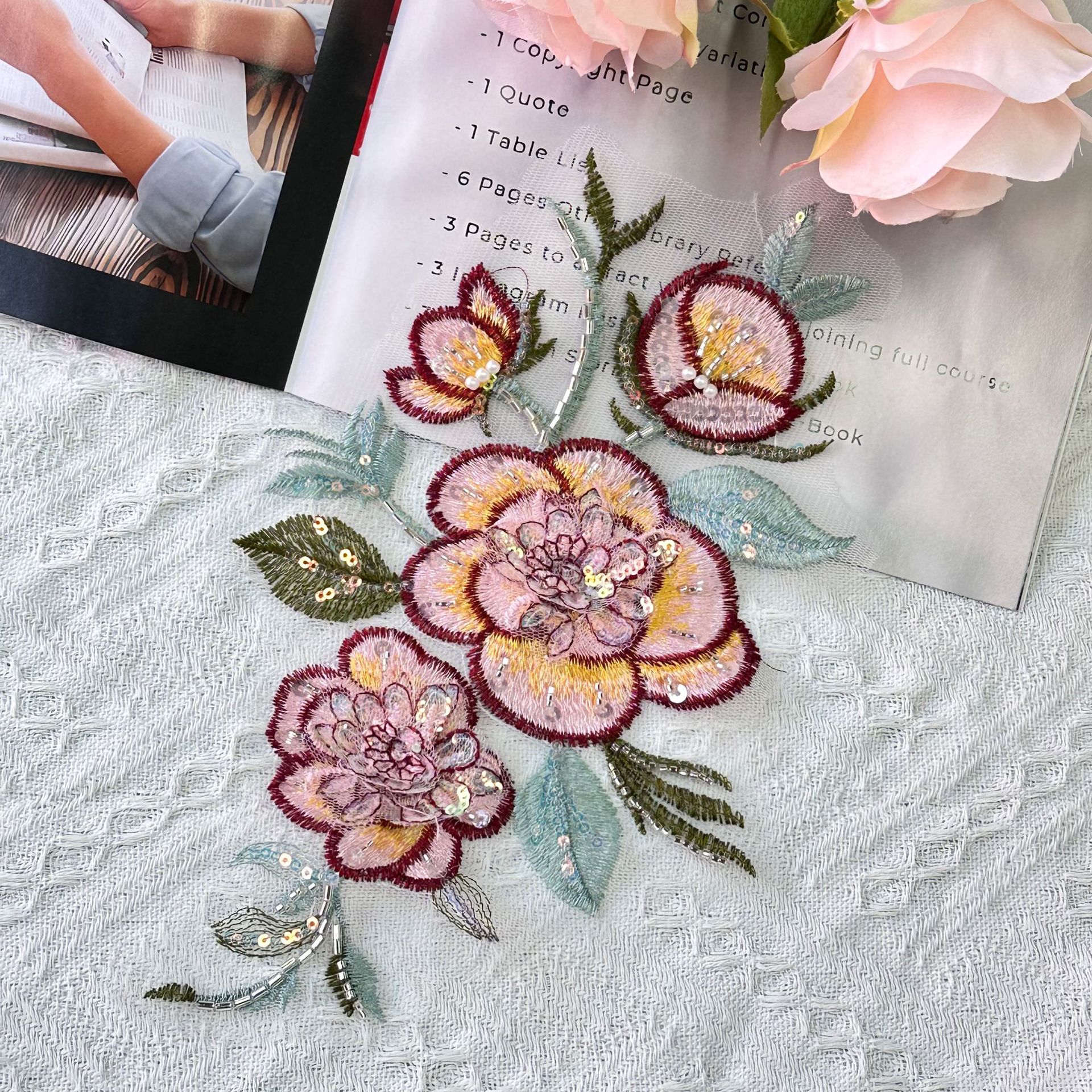 Tela bordada original hermosa ropa china cheongsam antiguo parche decoración de tela de malla de tela de flores bordadas