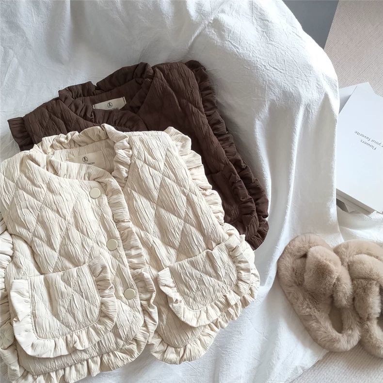 Autumn/Winter Girls' Vest Jacket, Stylish and Trendy Korean Style with Lace Trim, Thick and Warm, Suitable for Outerwear