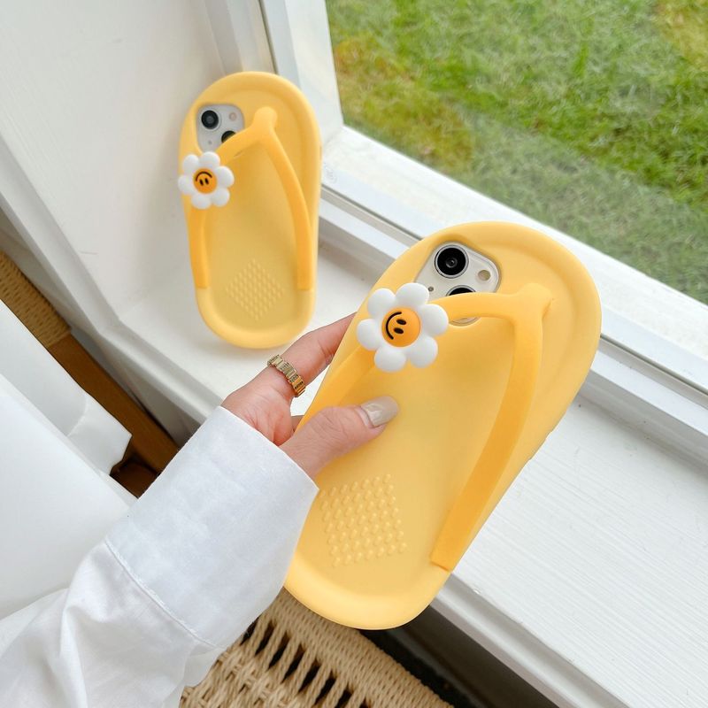 Suitable for Iphone17Promax Daisy Slippers Kirby Apple 16Pro/13/12 Mobile Phone Case 11/12 Full Package