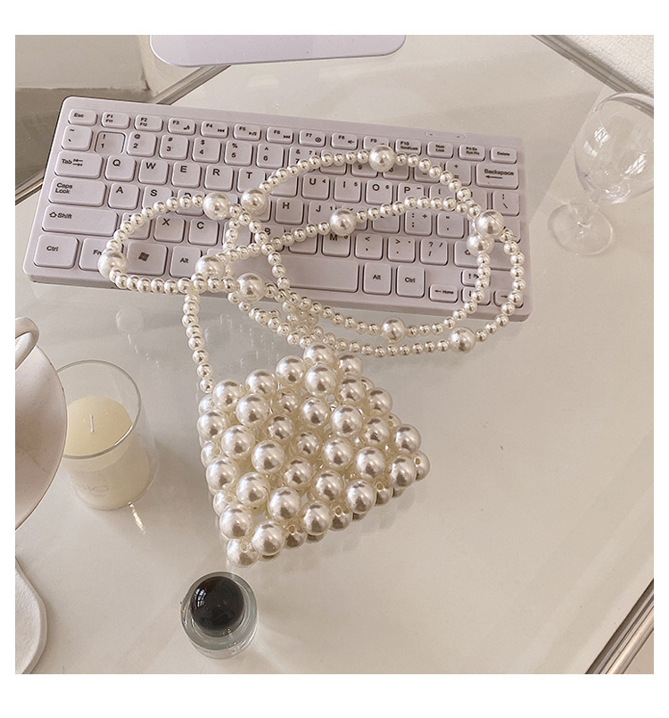 Geometric Pattern Cute Artificial Pearl Pearl Pull-belt Hollow Flower Shoulder Strap Large Pearl Flower Shoulder Strap Big Pearl Short Handheld Handbags display picture 2