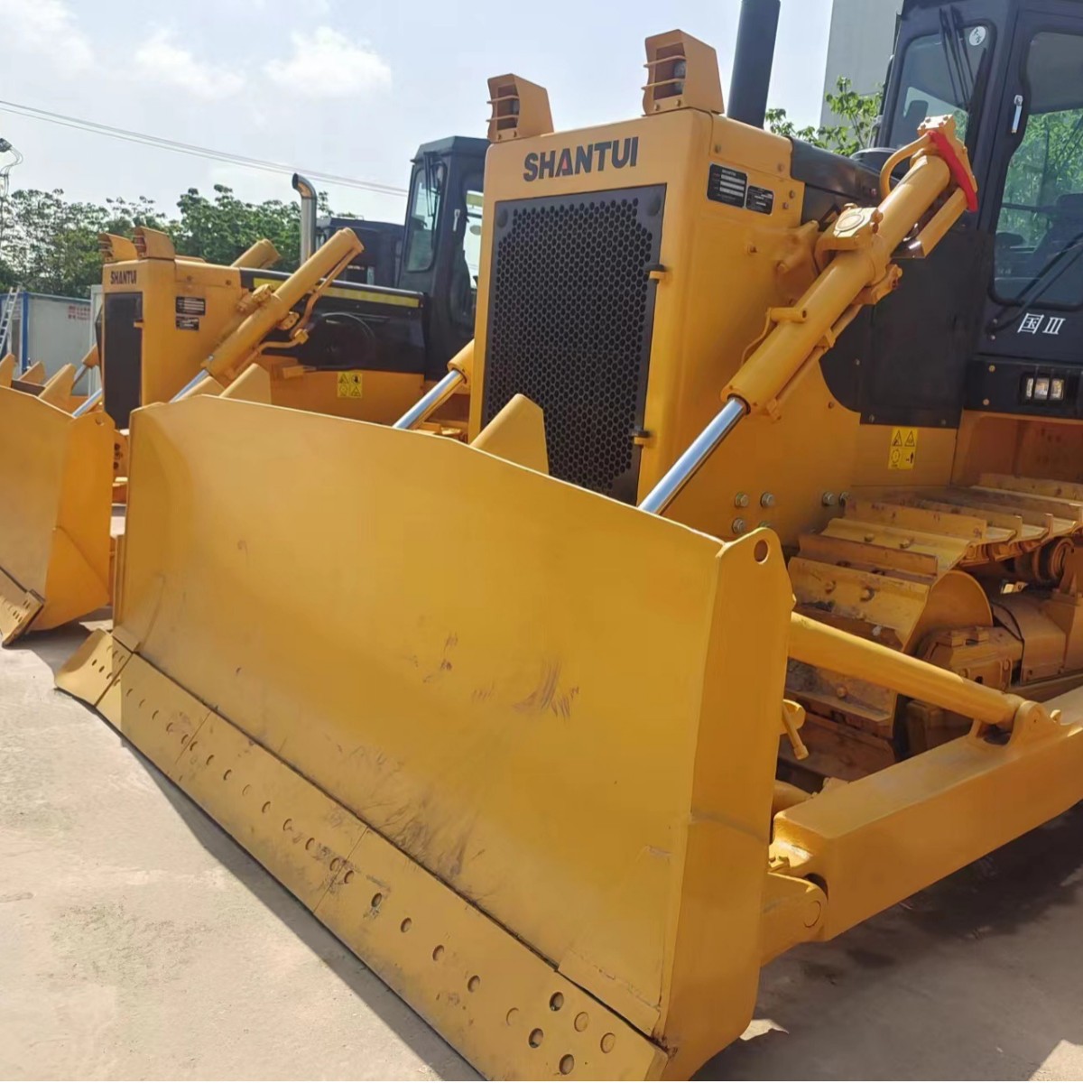 2024 Jiangmen segunda mano montana empuje 220 bulldozer 16 - 32 con raspadora video