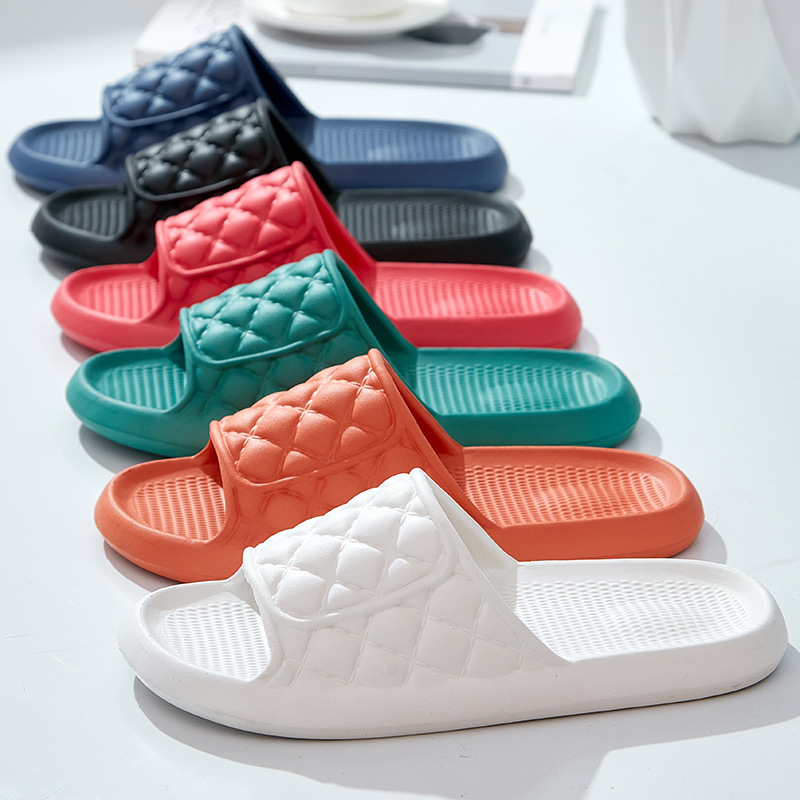 Summer Simple Non-Slip Lightweight Bathroom Slippers for Women, Home Use, Couple's Slippers with a Soft Feel, Indoor Cool Slippers for Men and Women