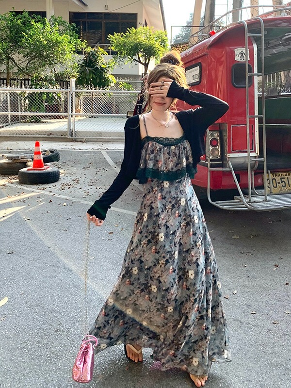 Plus-Size, Long-Length, Elegant Lace Patchwork Spaghetti Strap Dress for Tall Women, French Retro Romantic Chiffon Maxi Dress