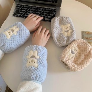 Ins Bear Anti-Fouling Housework Stain-Resistant Office Warm Sleeves Student Cute Cartoon Plush Sleeves Women's Cuffs