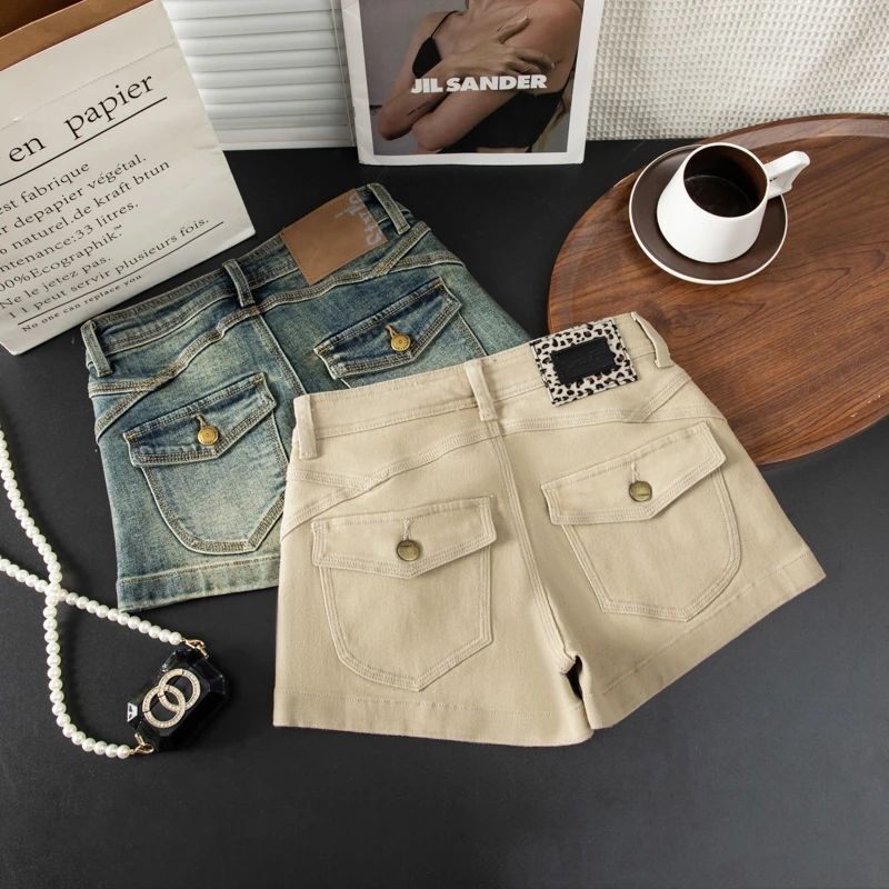 Hot girl style fashion low-waist hip-enhancing butt-lifting straight denim shorts for women, new summer slim-fit hip-hugging hot pants Hot girl style fashion low-waist hip-enhancing butt-lifting straight denim shorts for women, new summer slim-fit hip-hugging hot pants