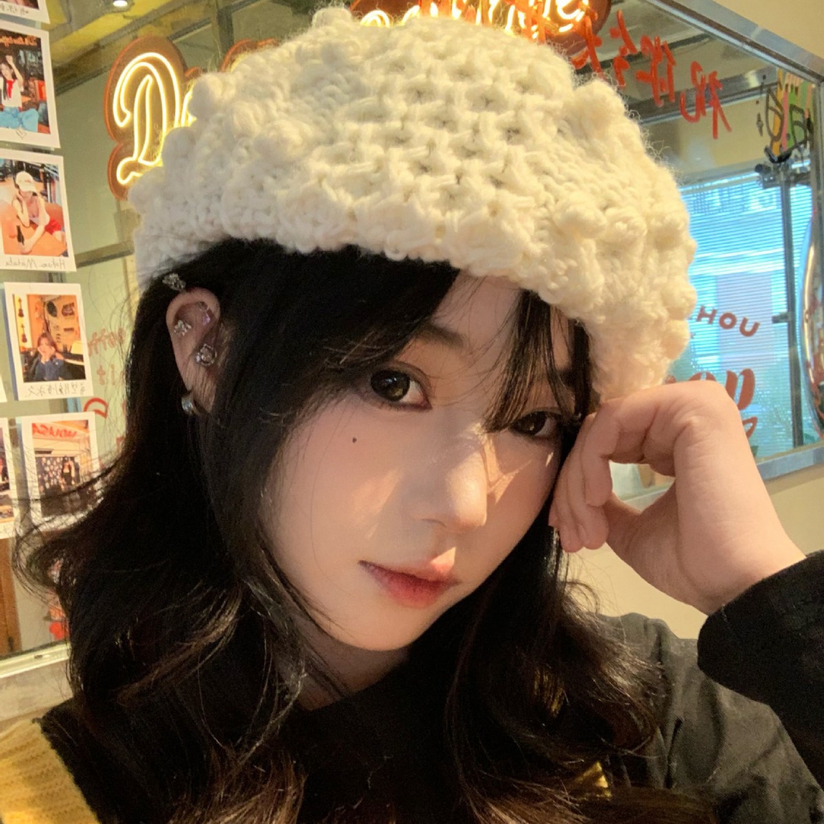 Women's Winter Wool Crochet Beret Handmade Knitted Painter Hat_voghion.com