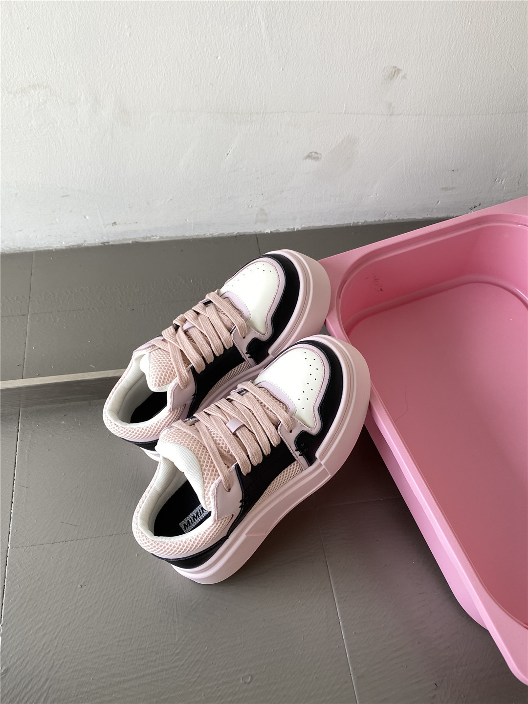MIMIMASO Women's Niche Design Leather Sports Shoes 2023 New Thick Sole Casual Shoes with Laces Women's White Shoes