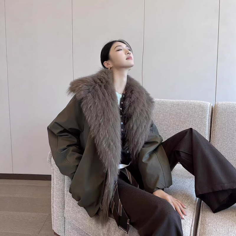 2025 Winter New Style Parka Goose down Jacket with Fox Fur Collar, Women's Fur Coat, Short down Jacket for Women 2025 Winter New Style Parka Goose down Jacket with Fox Fur Collar, Women's Fur Coat, Short down Jacket for Women