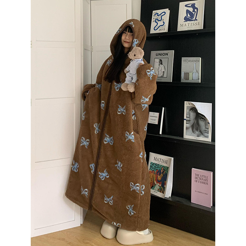 GraceChic GraceChic - Camisón de forro polar coral con estampado de mariposas y flores marrones para otoño e invierno, para mujer, con capucha y felpa, talla grande, para estar en casa_voghion.com