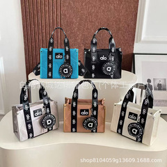 出口女包2025新款个性设计简约百搭PU流行字母托特ins斜挎包bags